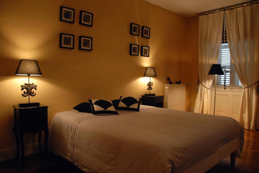 Chateau De La Flechere Bed & Breakfast Blace Bilik gambar